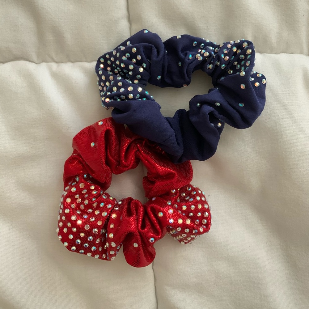 HANDMADE SPARKLE SCRUNCHIES